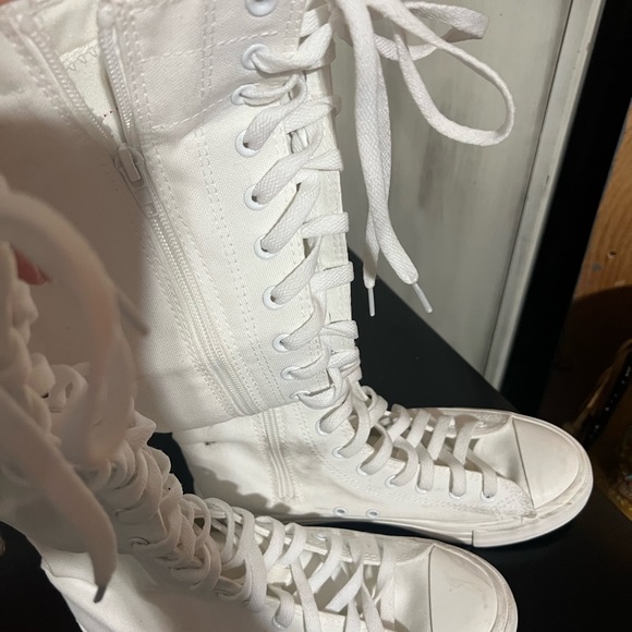 Ladies Lace up tall runners worn once beautiful Size 8 - Picture 5 of 5